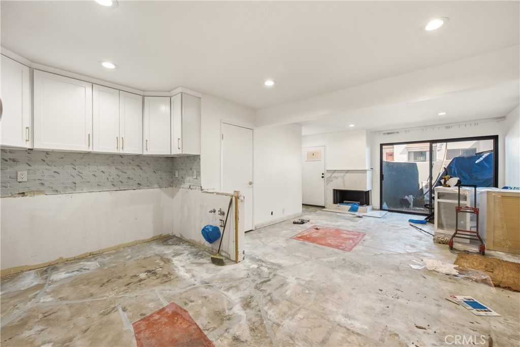 1175 Tivoli 73 Property Photo 6
