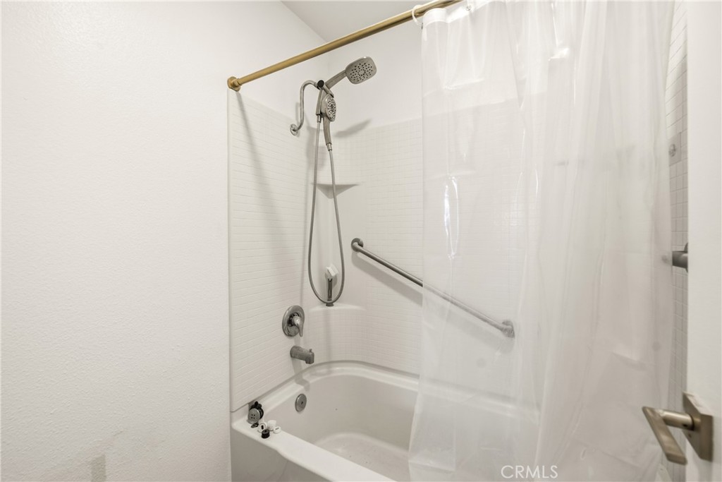 1175 Tivoli 73 Property Photo 9