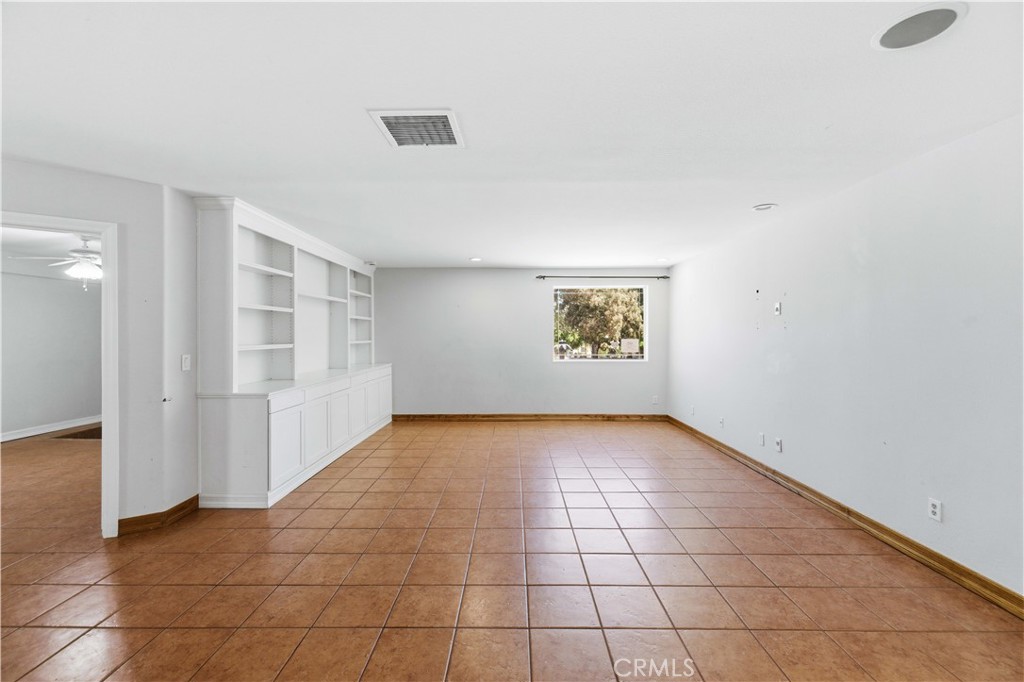 4806 W Avenue M14 Property Photo 5
