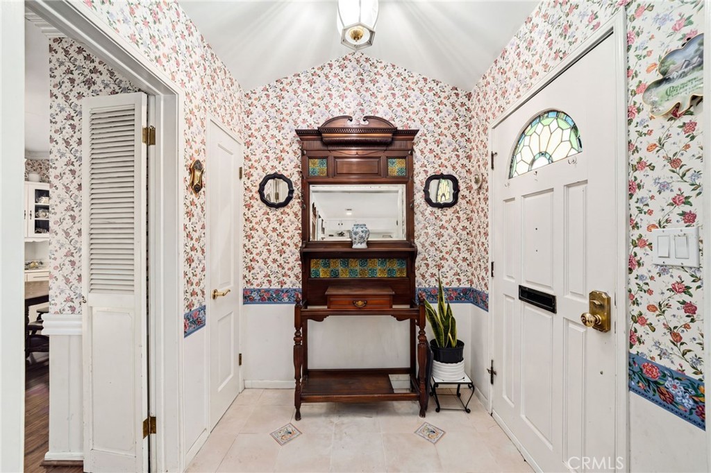 15571 Otsego Property Photo 4