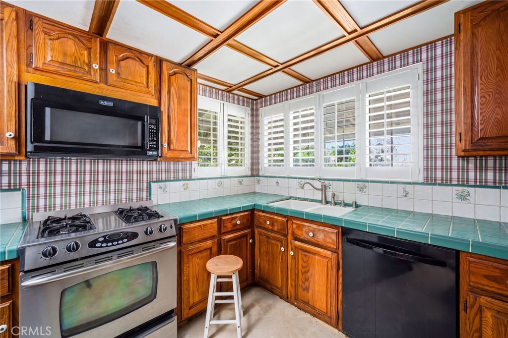 15571 Otsego Property Photo 14