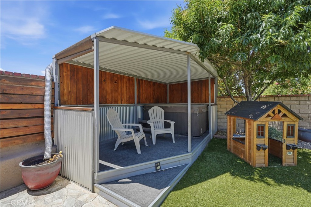24335 Jennifer Place Property Photo 29