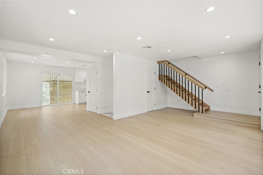 7010 Lennox Avenue C Property Photo 3