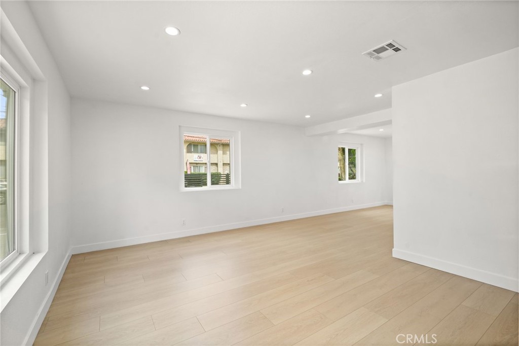 7010 Lennox Avenue C Property Photo 7