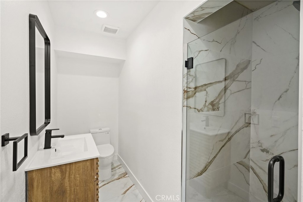 7010 Lennox Avenue C Property Photo 11