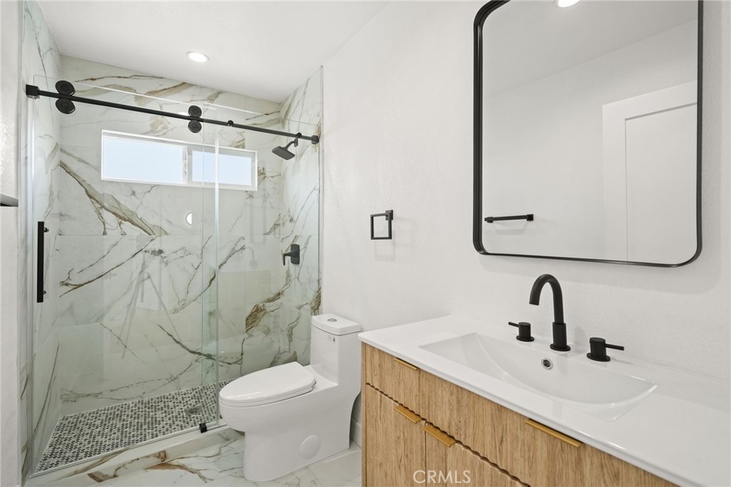 7010 Lennox Avenue C Property Photo 23