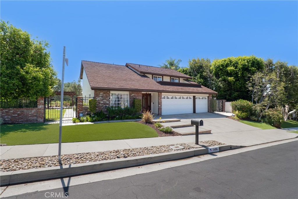 11496 Twin Hills Property Photo 3