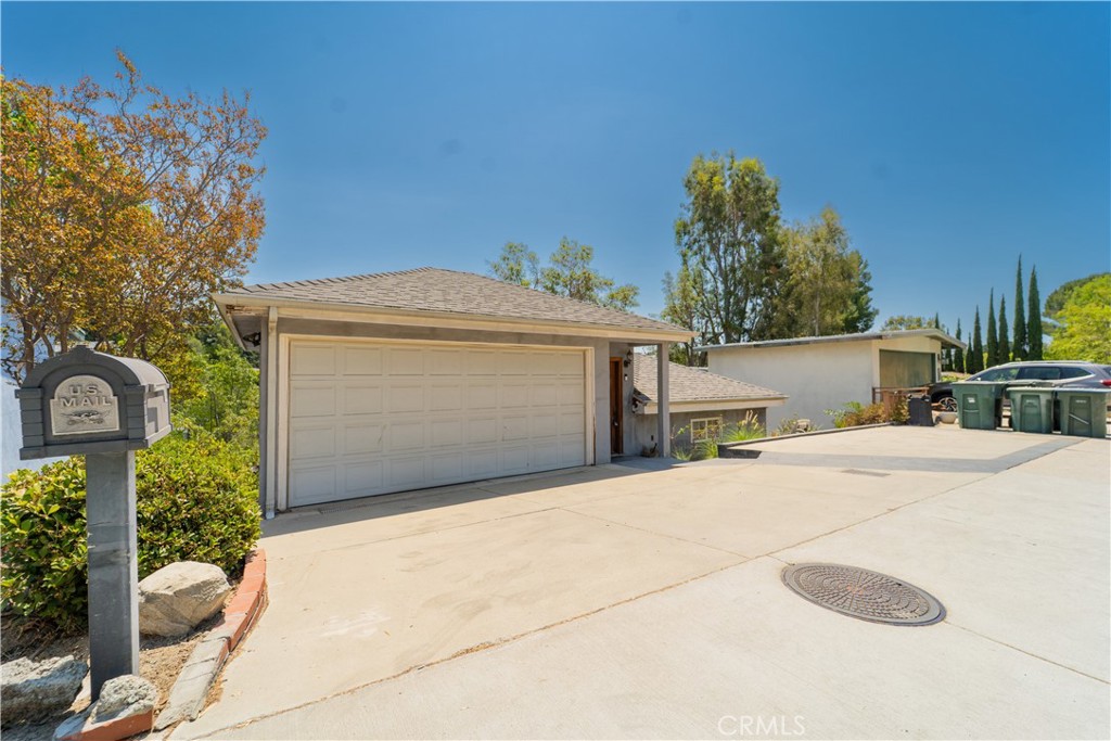 354 Tamarac Drive Property Photo 3