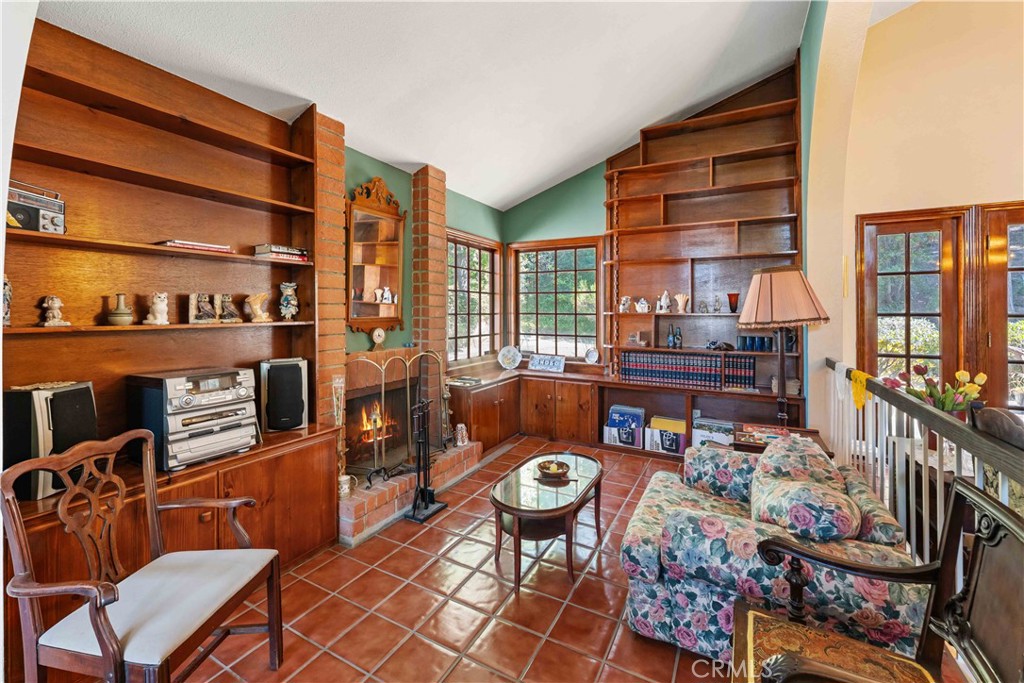 19932 Turnberry Property Photo 9