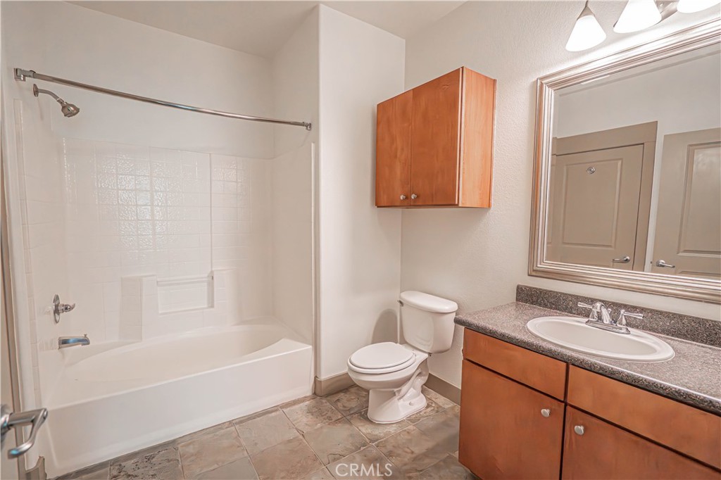24595 Town Center 3302 Property Photo 23