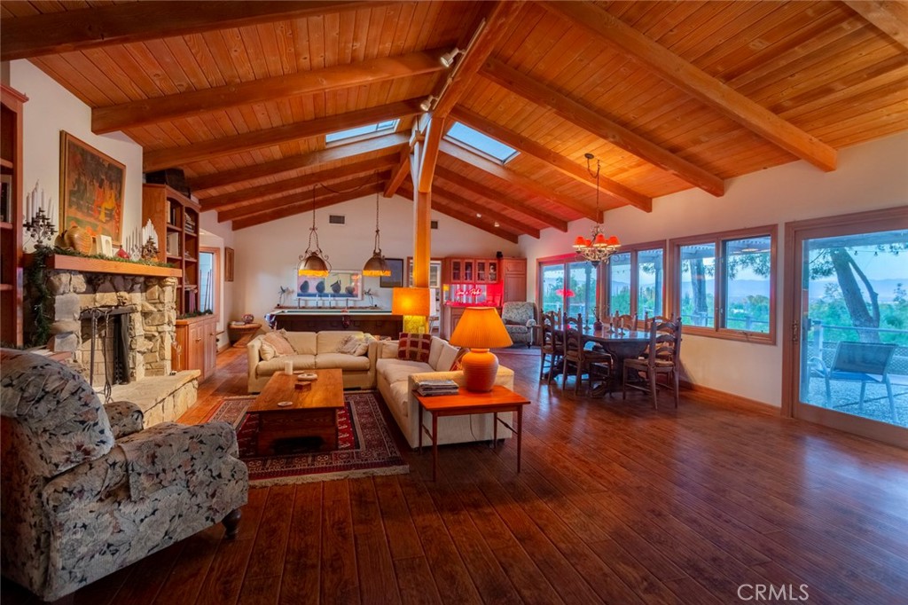 5798 Penland Road Property Photo 2