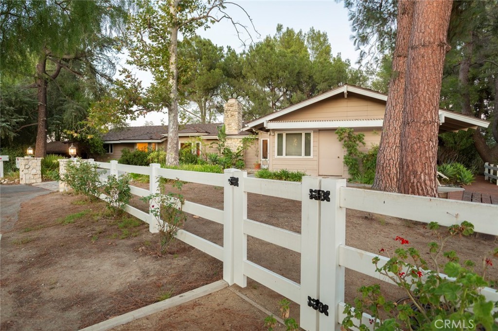 5798 Penland Road Property Photo 12