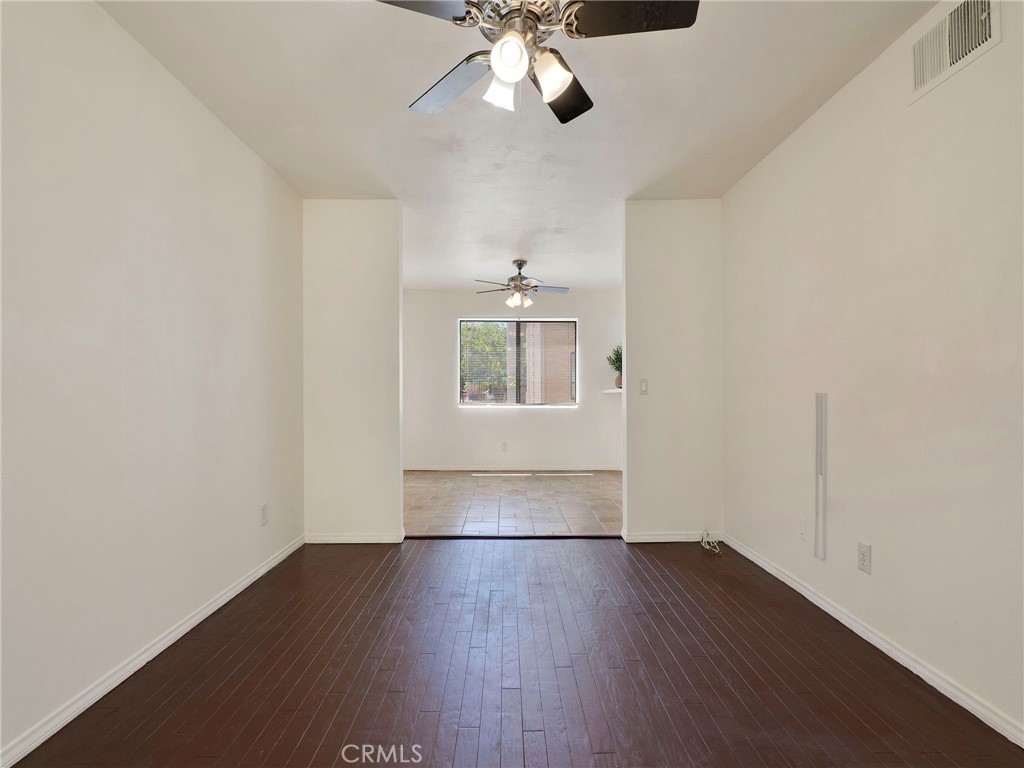 18954 Sherman Way 9 Property Photo 10