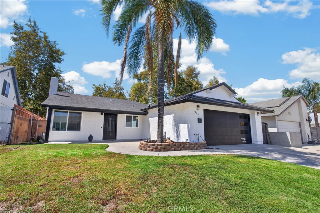 1834 Hillary Court Property Photo 4