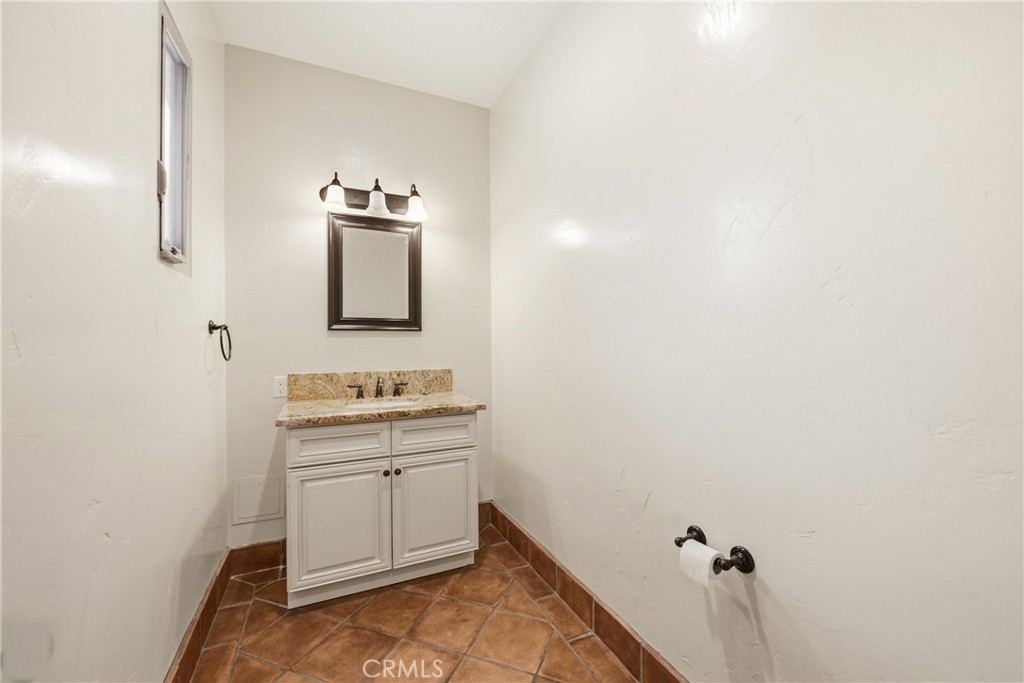 1918 Harriman Lane Property Photo 16