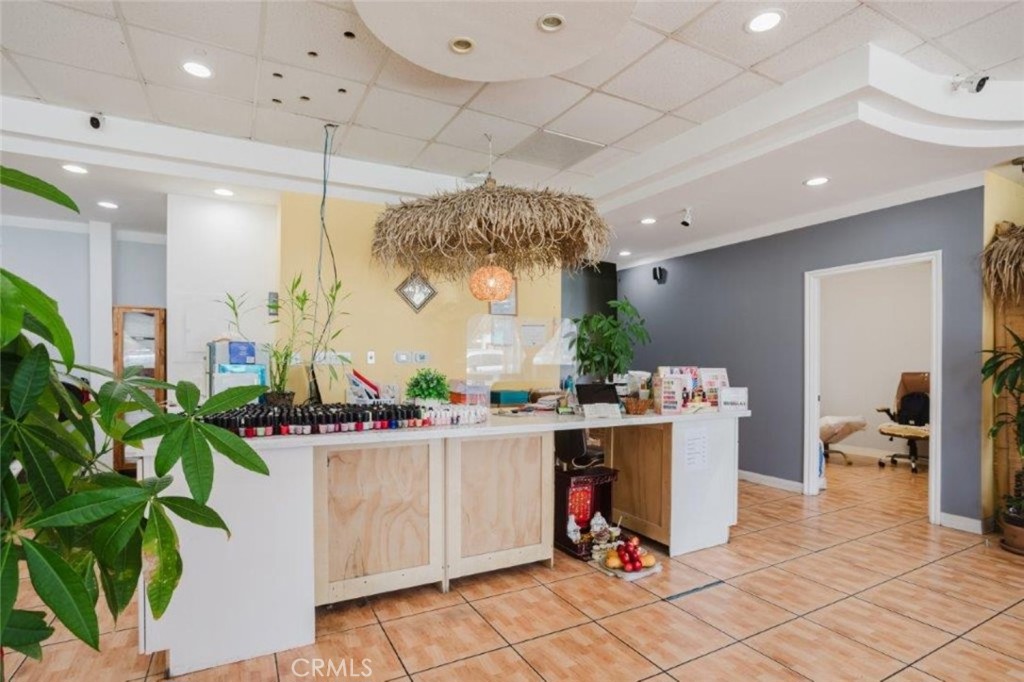 11274 Ventura Boulevard Property Photo 7
