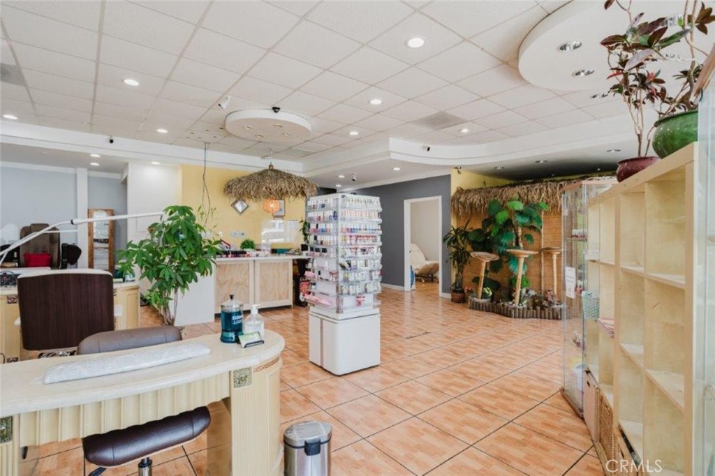 11274 Ventura Boulevard Property Photo 8