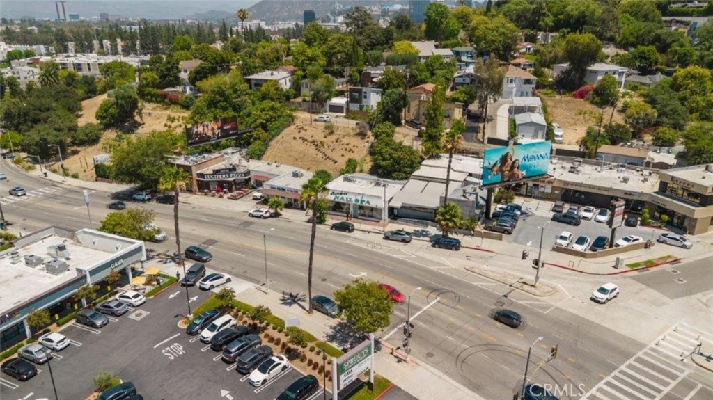 11274 Ventura Boulevard Property Photo 31