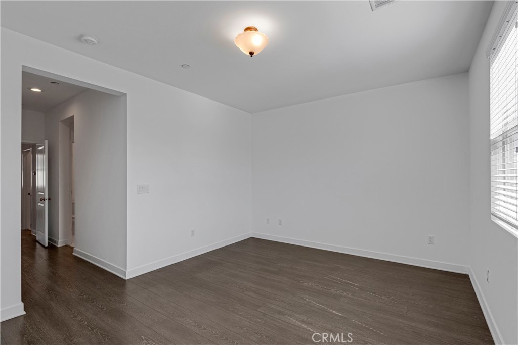 77 Jensen Court Property Photo 23