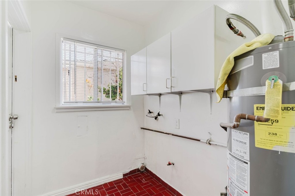 1010 N Alexandria Avenue Property Photo 29