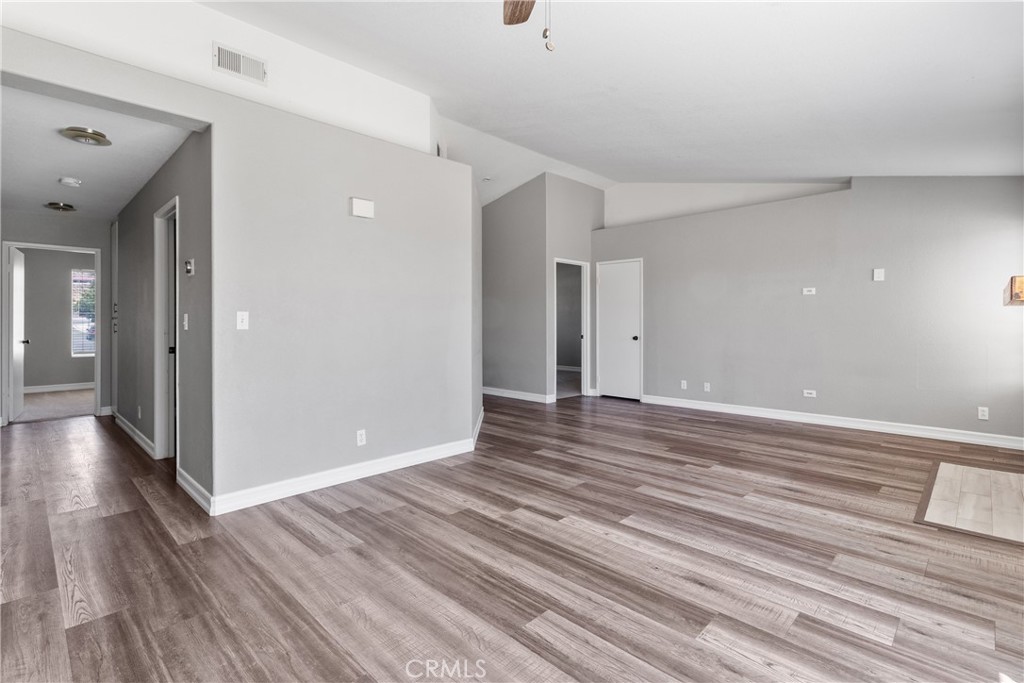 3106 Old Country Property Photo 6