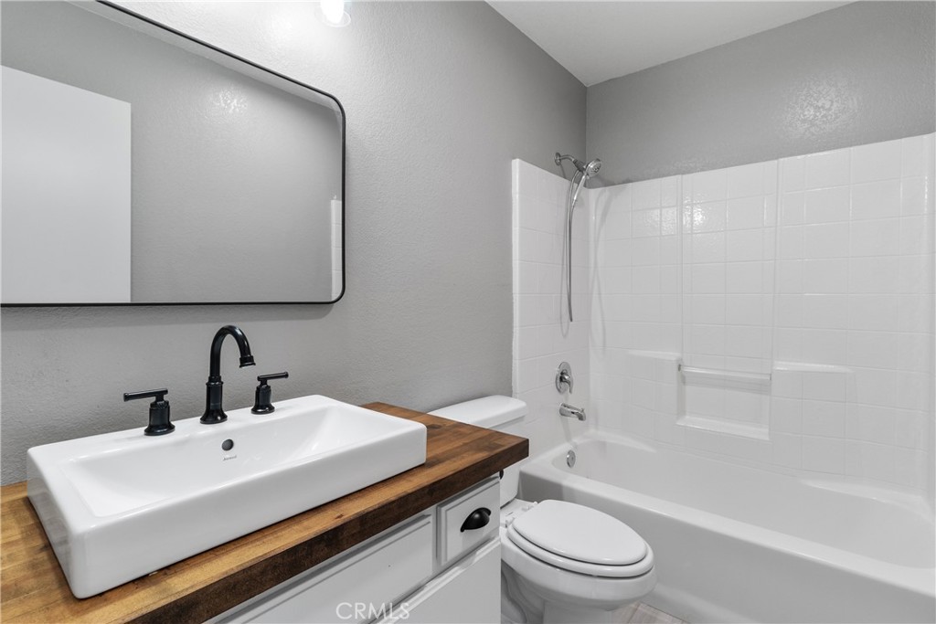 3106 Old Country Property Photo 24