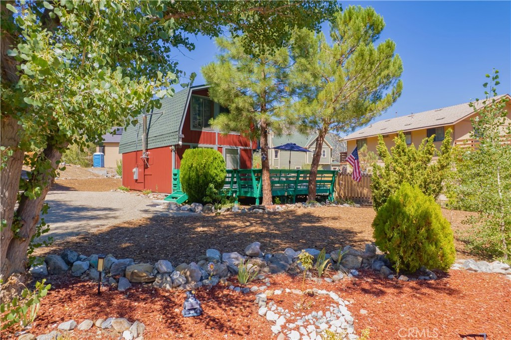 16505 Oakwood Way Property Photo 2