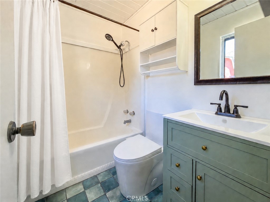 16505 Oakwood Way Property Photo 5