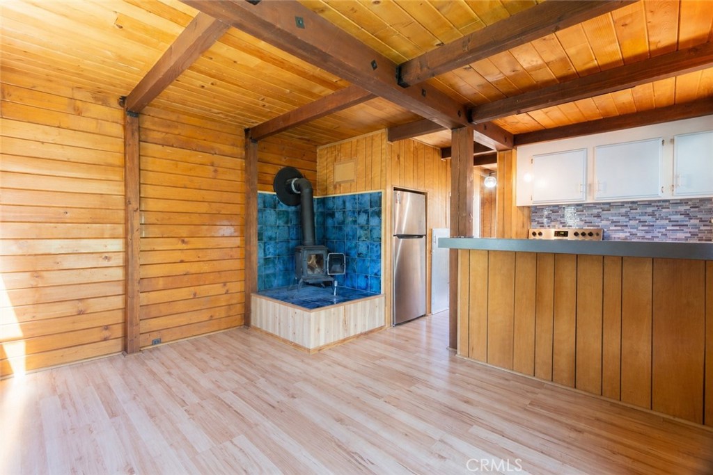 16505 Oakwood Way Property Photo 6
