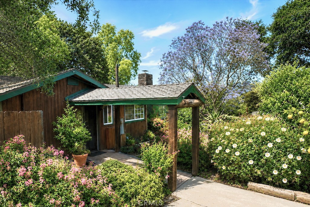 456 S Skyline Drive Property Photo 1