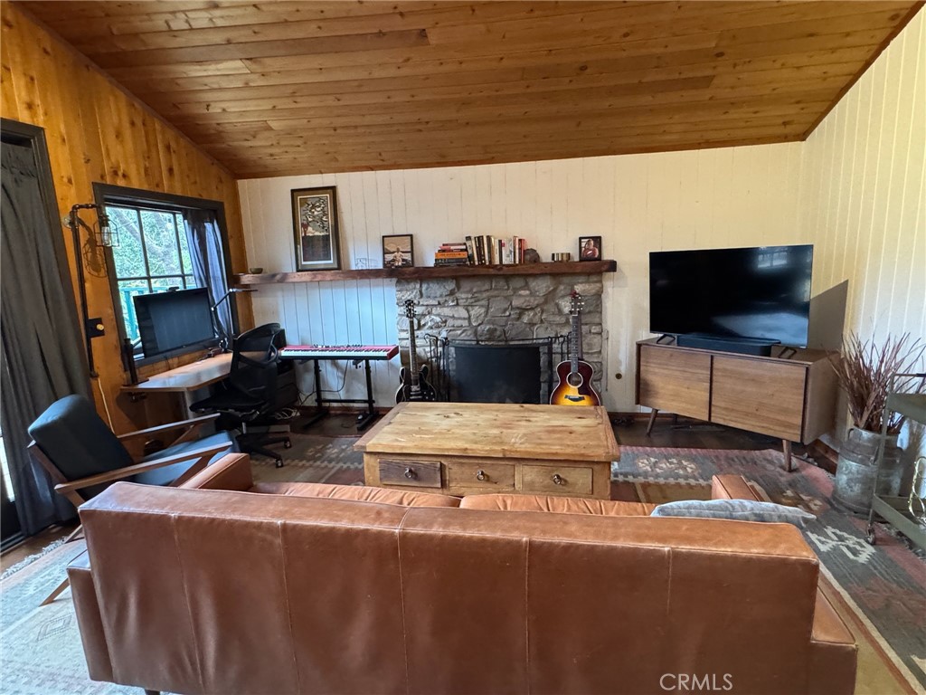 456 S Skyline Drive Property Photo 18