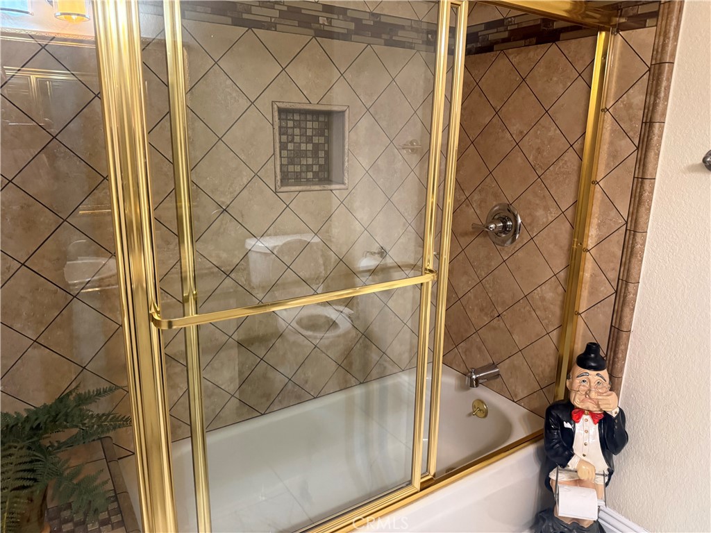 1742 Rudell Property Photo 14