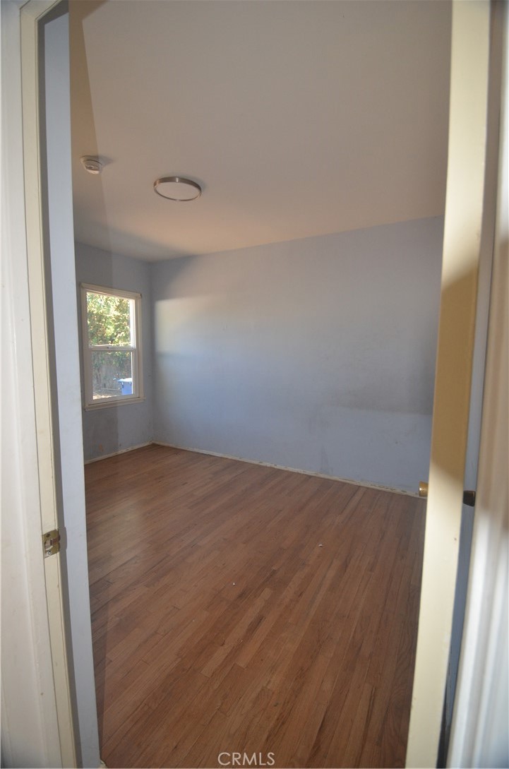 7024 Balcom Property Photo 14