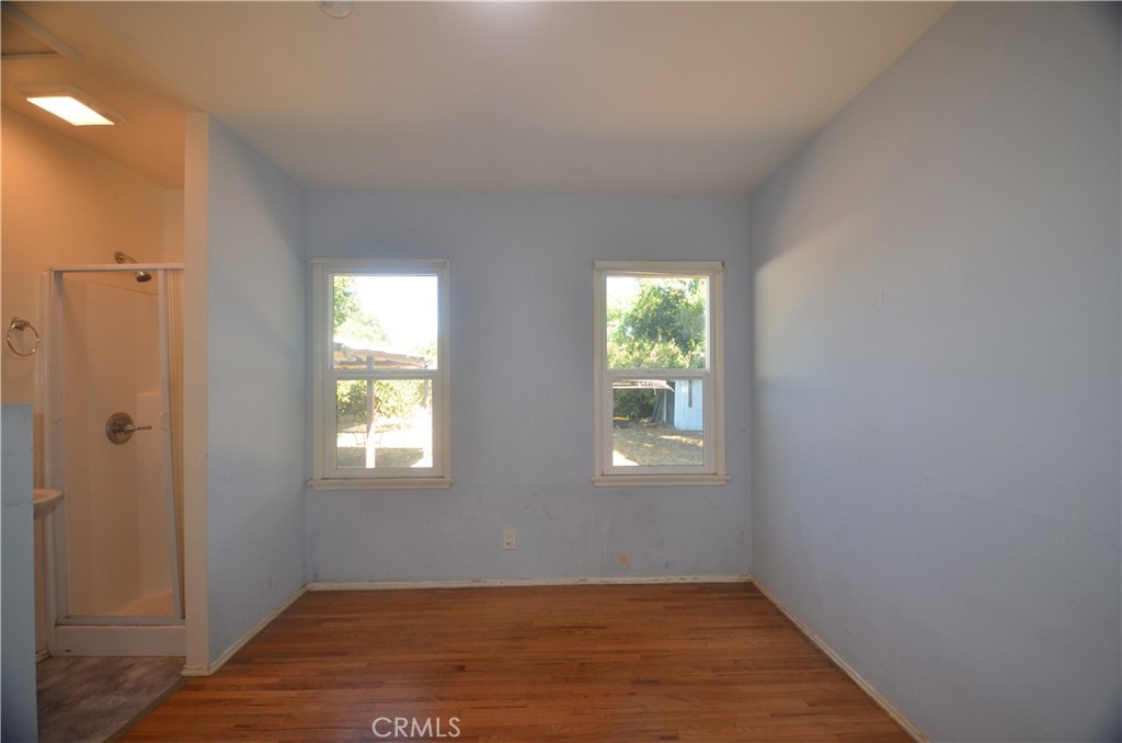 7024 Balcom Property Photo 15