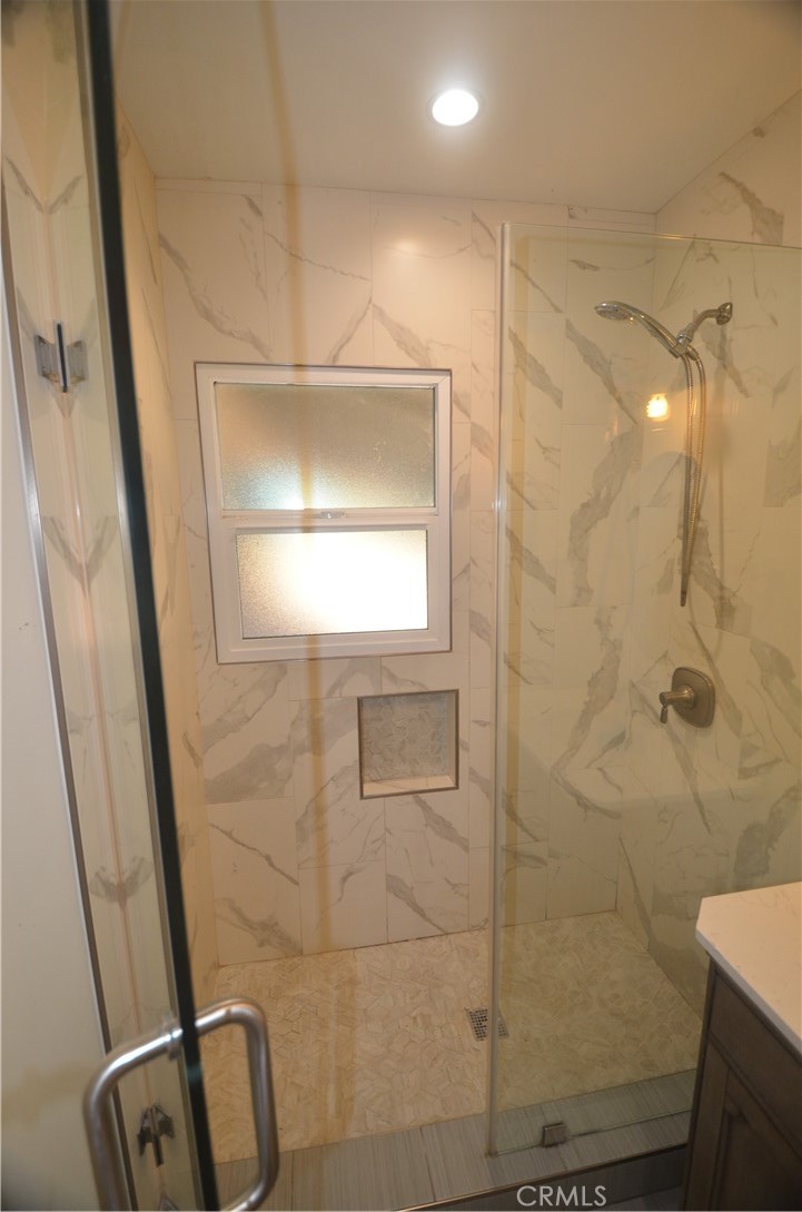 7024 Balcom Property Photo 23