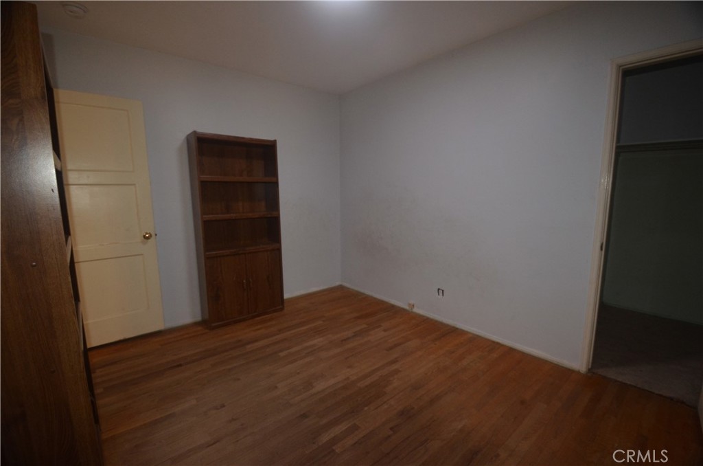 7024 Balcom Property Photo 28