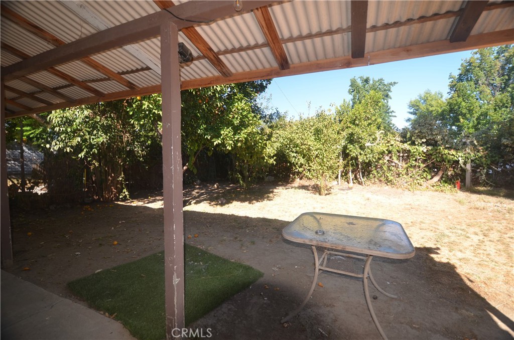 7024 Balcom Property Photo 35