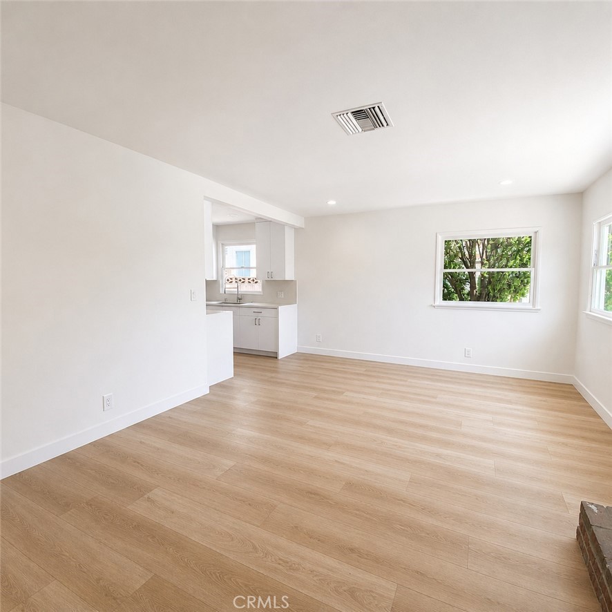 5009 Catalon Property Photo 3
