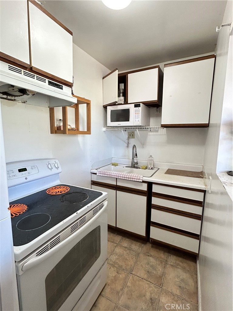 12229 Alta Property Photo 35