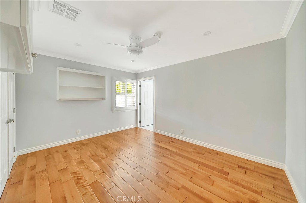 22907 Leonora Dr Property Photo 28
