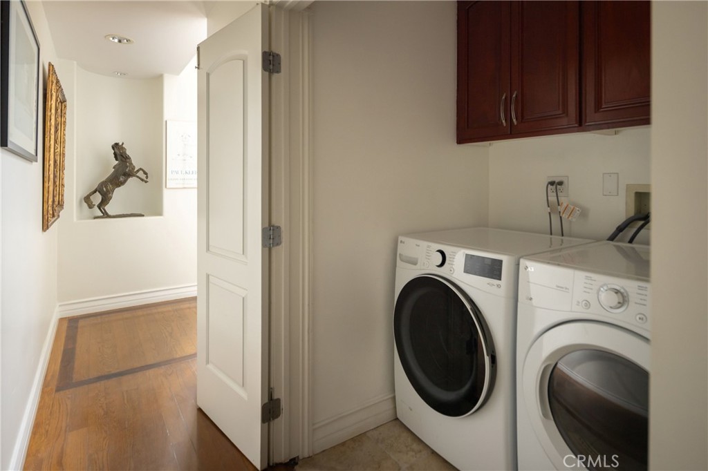 1905 Colby Avenue Property Photo 18