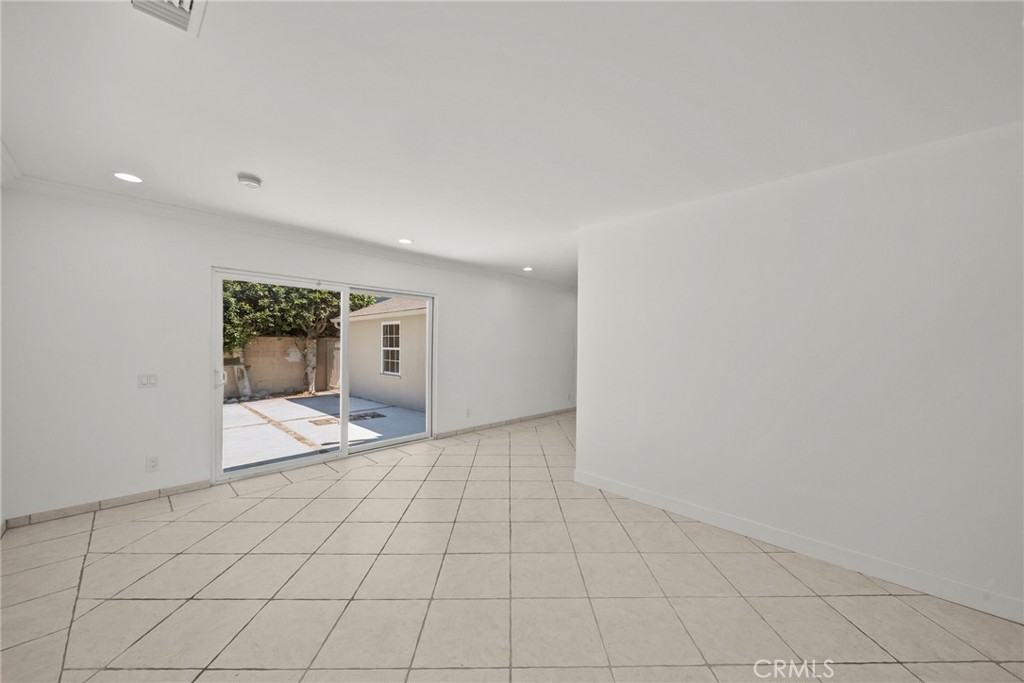 7923 Louise Property Photo 14