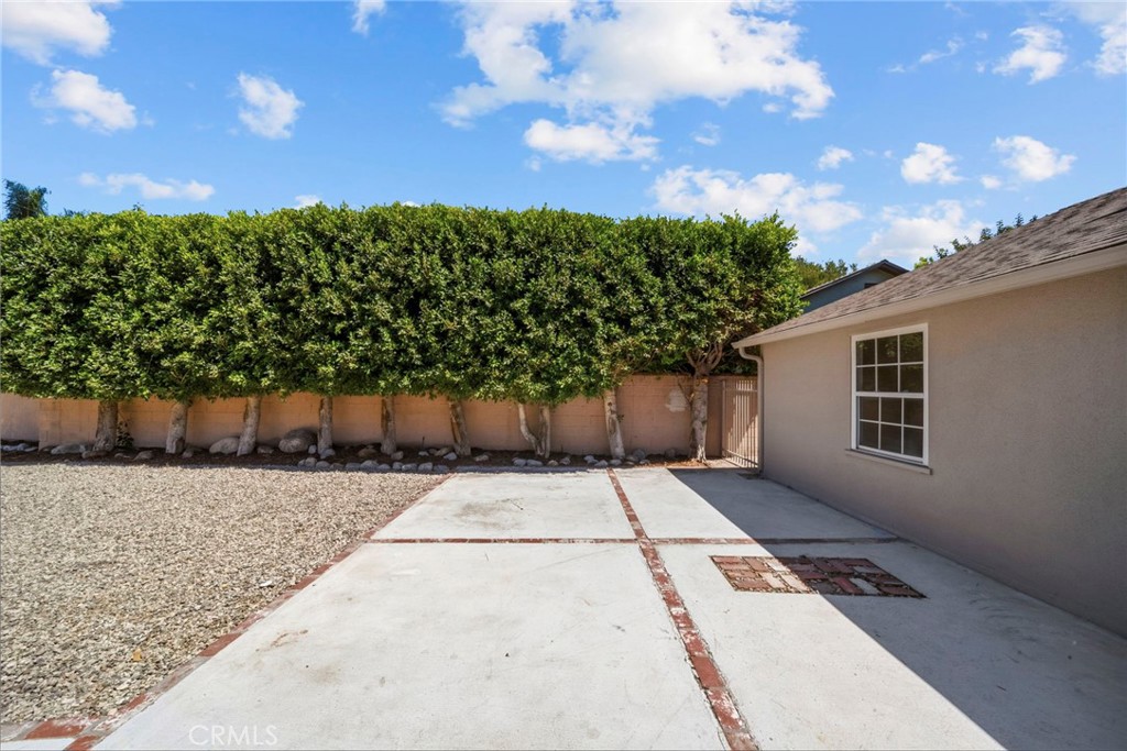 7923 Louise Property Photo 21