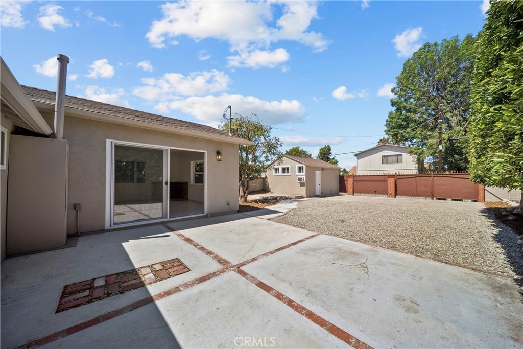 7923 Louise Property Photo 22