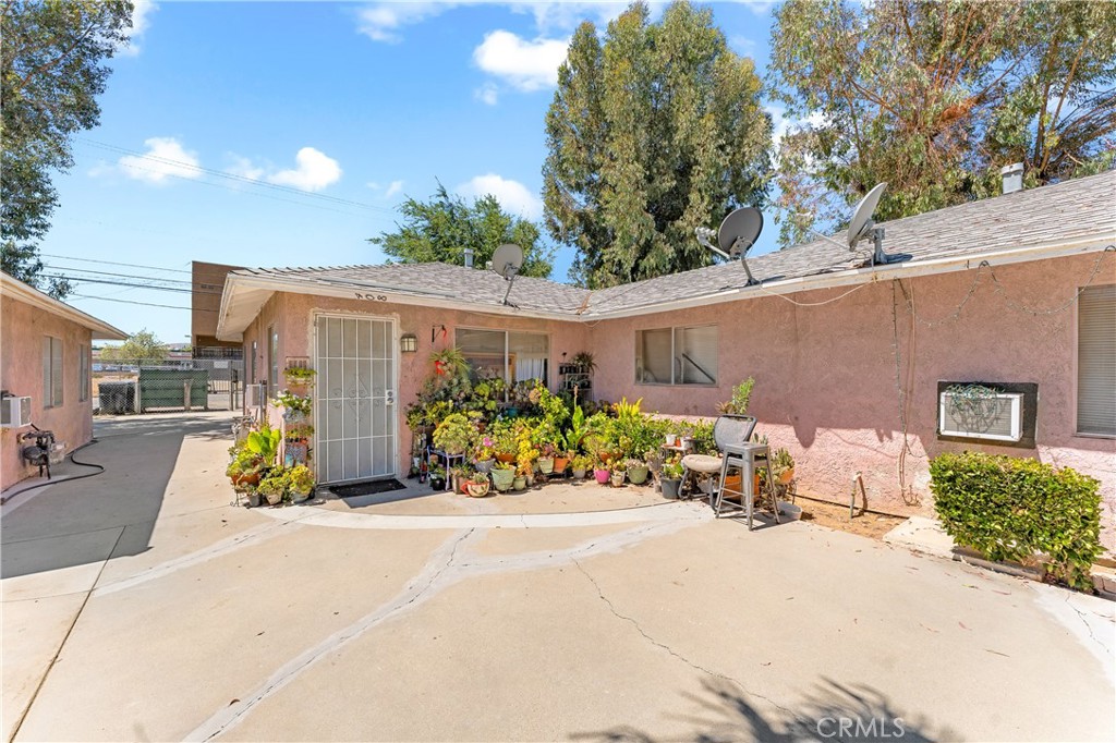 406 408 E Avenue Q7 Property Photo 16