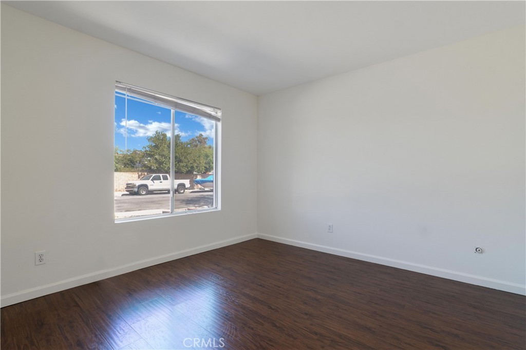 8109 Hanna Avenue Property Photo 6