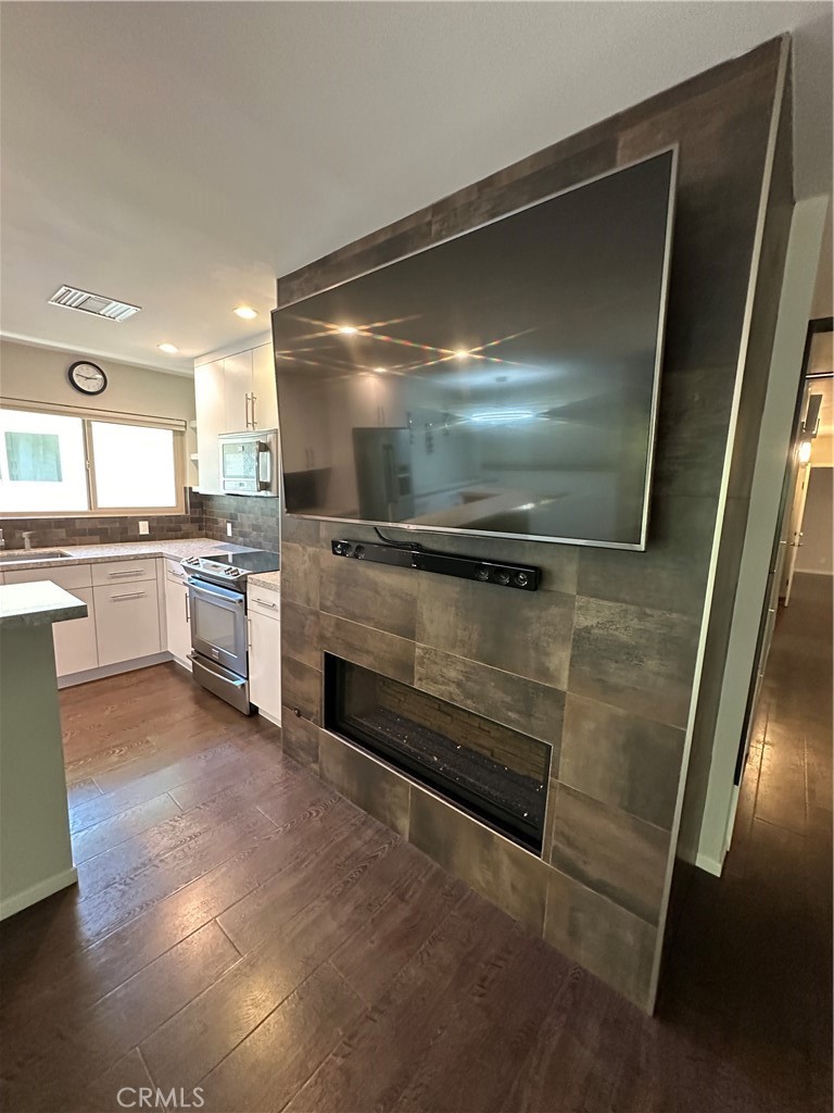23653 Park Capri Property Photo 6