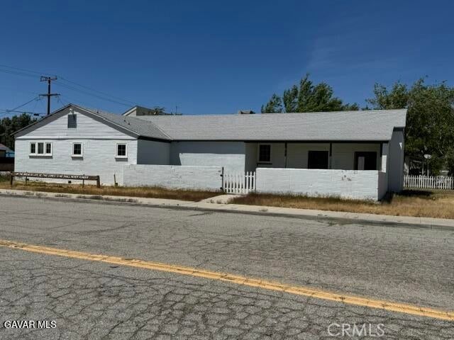 2069 Inyo Property Photo 2