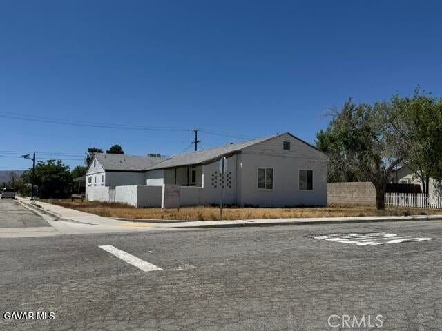 2069 Inyo Property Photo 3