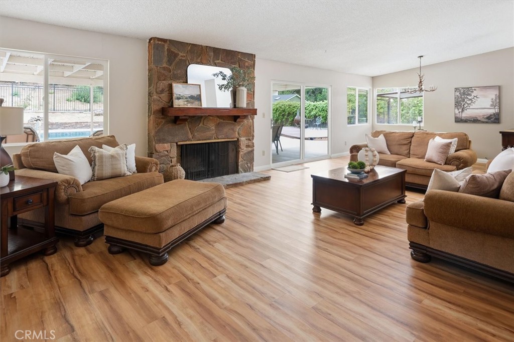 15848 Silver Star Lane Property Photo 7